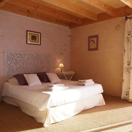 Bout De Cote Bed & Breakfast Lacam-d'Ourcet Bilik gambar